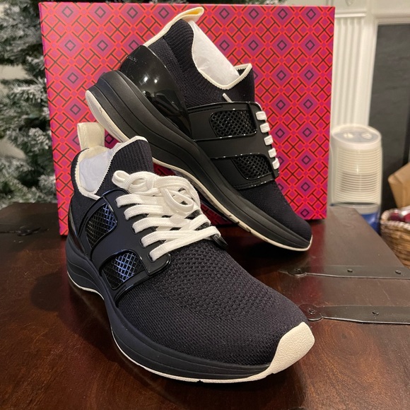 Tory Burch - T Sock Runner, Circular Knit- Double Knit, Perfect Black sz 8.5 - Picture 2 of 6